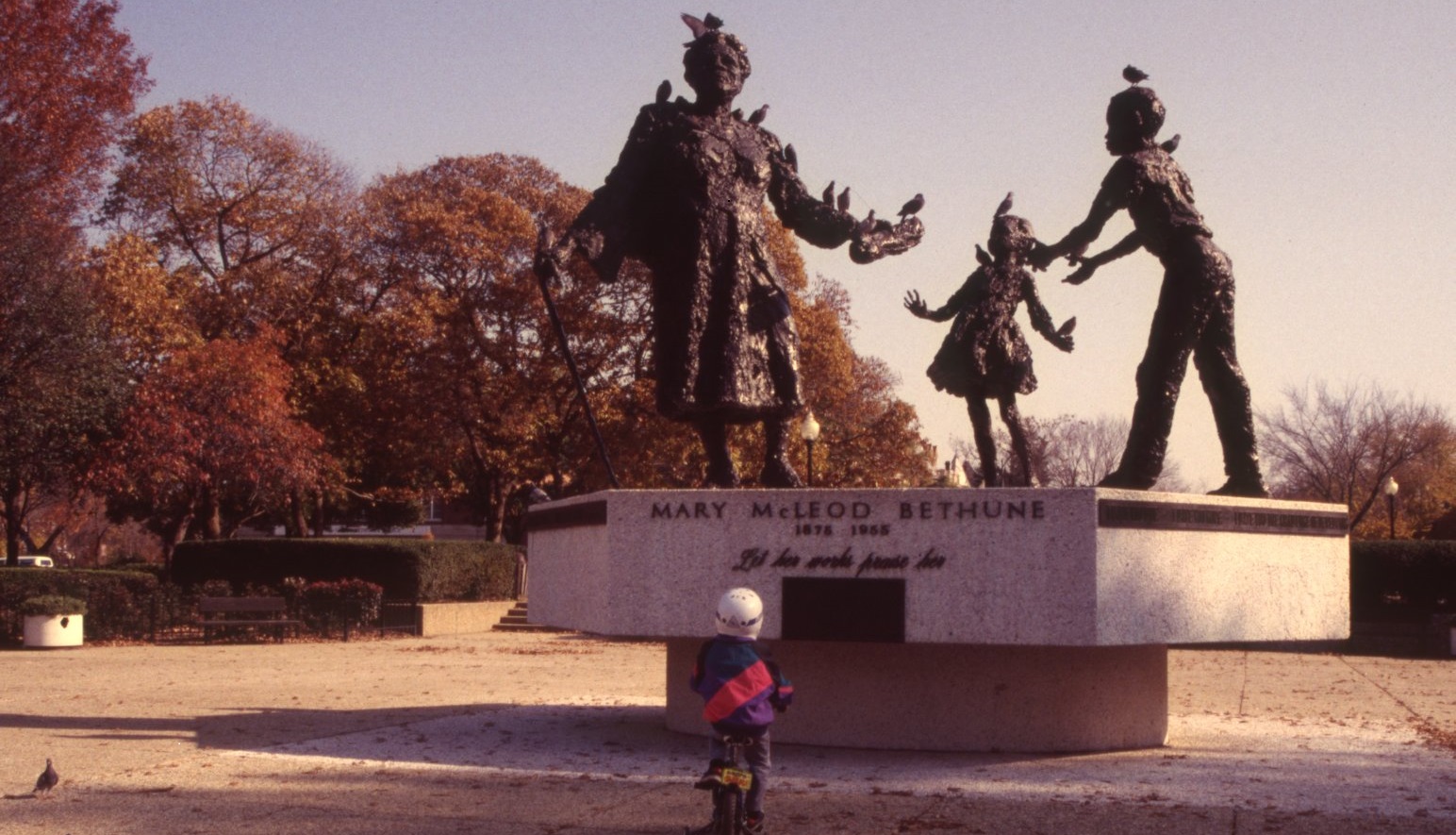 Bethune Memorial Statue, November 1993